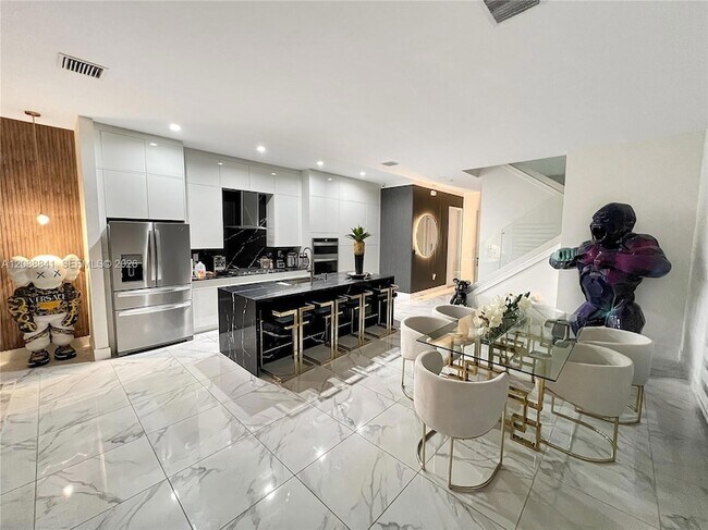 Foto del edificio - 4386 NW 80th Ct