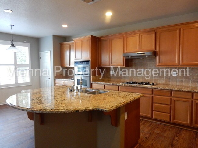 Building Photo - 201 Bewicks Cir