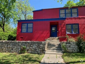 Building Photo - 208 W 31st St