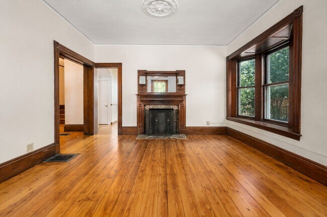 Building Photo - 48 Auburn St