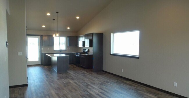 Foto del edificio - SINGLE FAMILY HOME ON PRADERA (RPM#35)