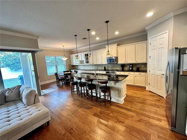 Foto del edificio - 9569 Royal Estates Blvd