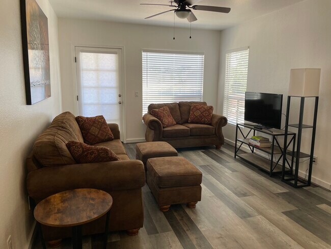 Foto del edificio - 1825 W Ray Rd