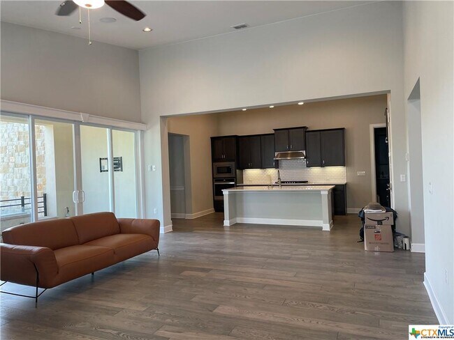 Foto del edificio - 509 Freeing Oak St
