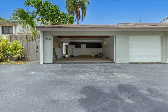 Foto del edificio - 11237 SW 112th St