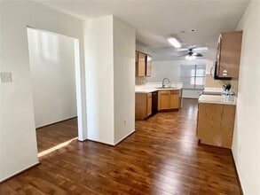 Building Photo - 7213 Fairfield Dr