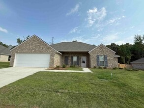 Building Photo - 548 Patrick Farms Dr