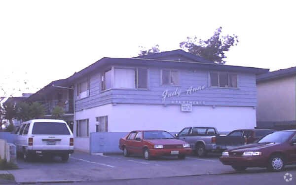 Foto del edificio - Judy Anne Apartments