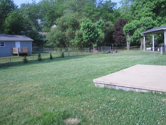Building Photo - 524 Goldfinch Ave