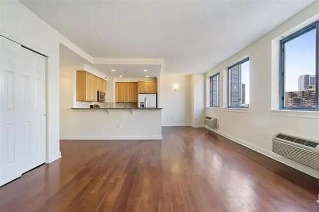 Foto del edificio - 311 Washington St