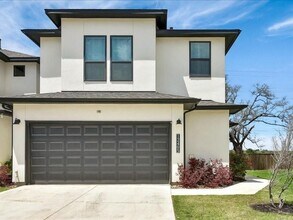 Building Photo - 12405 Maypole Bend