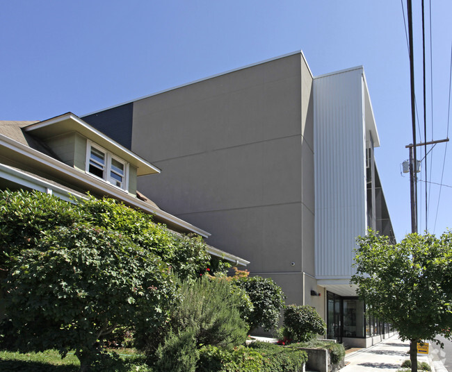 Building Photo - Jarrett Street Lofts