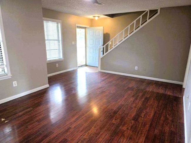 Building Photo - 2505 Glenn Pl