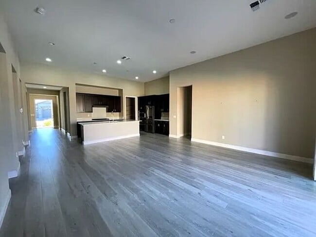Building Photo - 9545 Hawkshead Rd