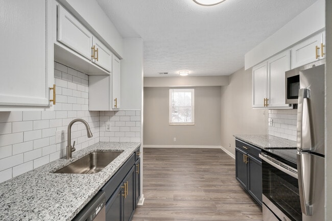 Building Photo - 101 N High St