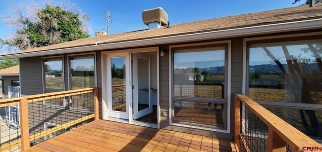 Building Photo - 2305 Pelota Dr