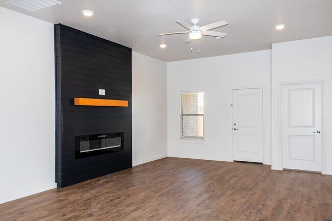 Foto del edificio - 4006 Trenton Ave