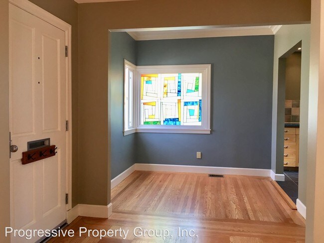 Building Photo - 4 br, 2 bath House - 61 Teresita Blvd.