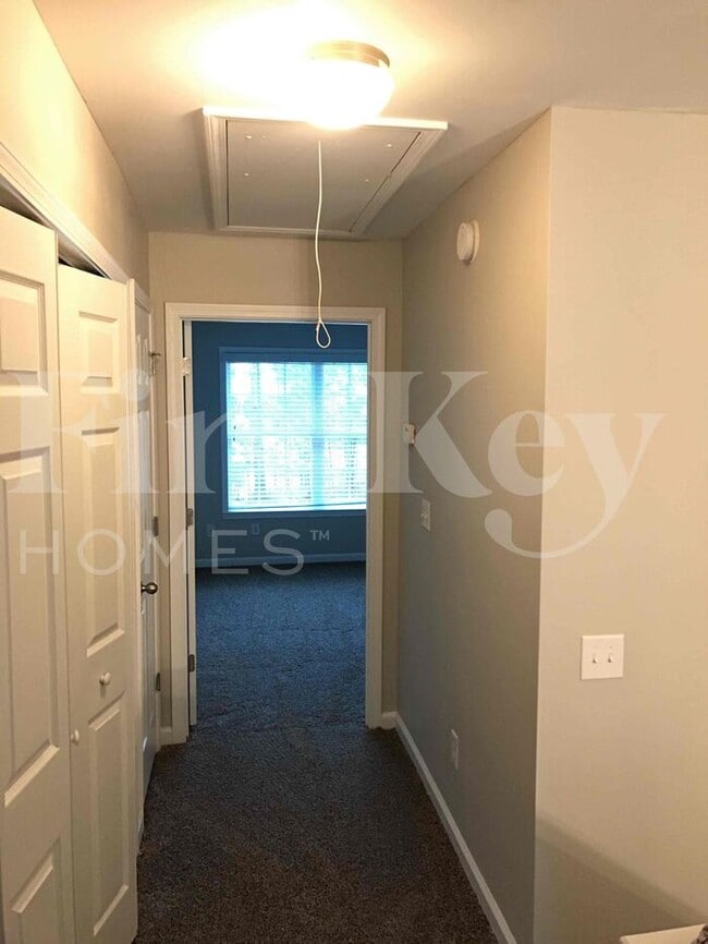 Foto del edificio - 10136 Benton Woods Dr