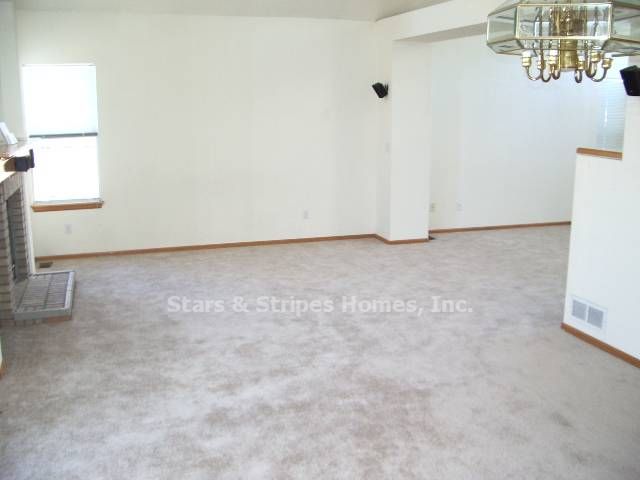 Building Photo - 10219 Garrison St