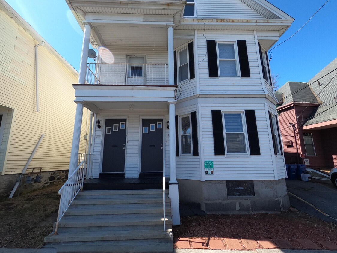 Primary Photo - 11 Mt Vernon St