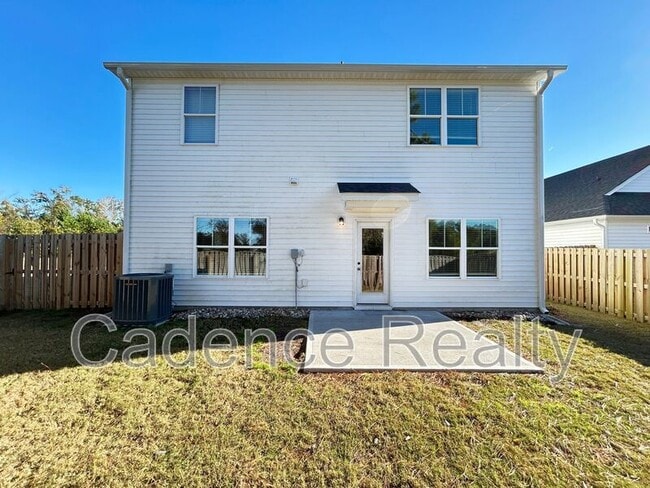 Photo - 1637 Grey Cliff Run House