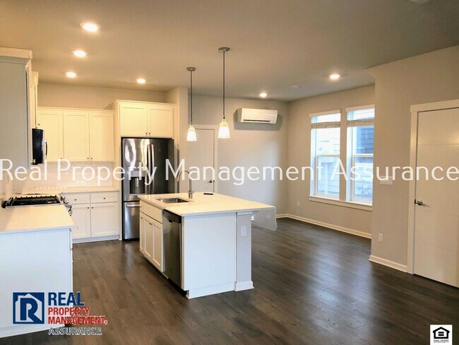 Photo - 7943 SE Engelmann St House