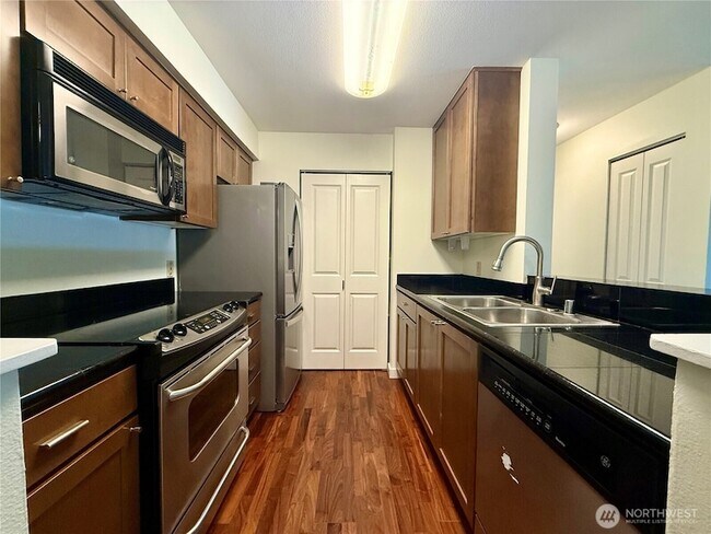 Foto del edificio - 12405 Harbour Pointe Blvd