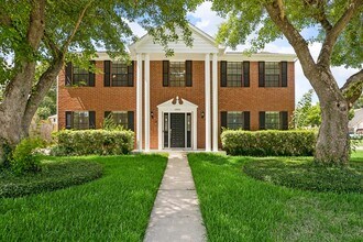 Building Photo - 15251 Kelbrook Dr