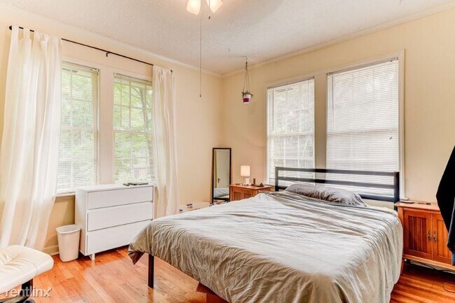 Foto del edificio - 2786 Riverside Ave