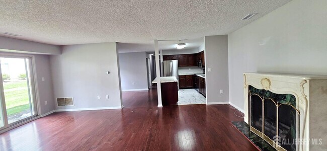 Foto del edificio - 8207 Tamarron Dr