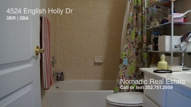 Foto del edificio - 4524 English Holly Dr