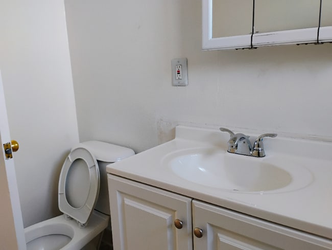 Building Photo - 8560 E Artesia Blvd