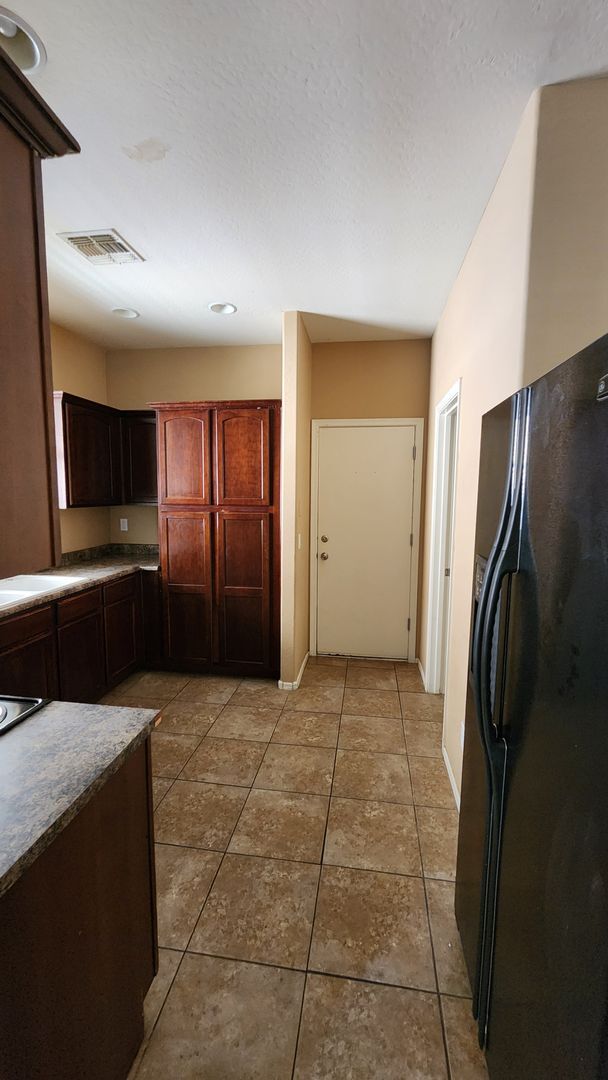Foto del edificio - Tolleson home for rent! 3 bedroom 2.5 bath