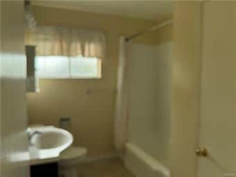 Foto del edificio - 525 Windsor Rd