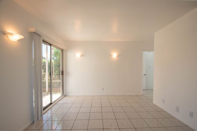 Building Photo - 6260 Colfax Ave