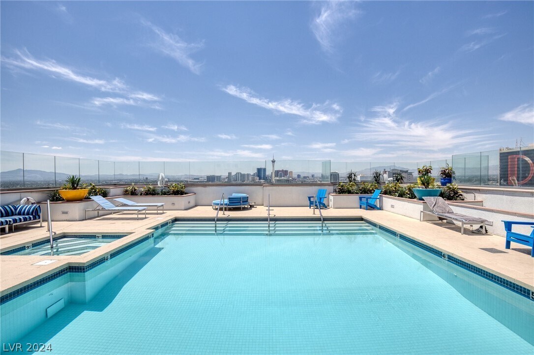 150 S Las Vegas Blvd Unit 1501, Las Vegas, NV 89104 Condo for Rent in
