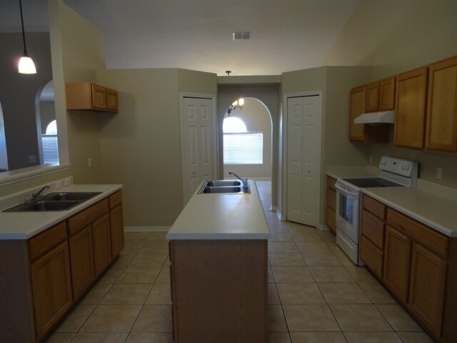 Foto del edificio - 5498 Cougar Park Ct