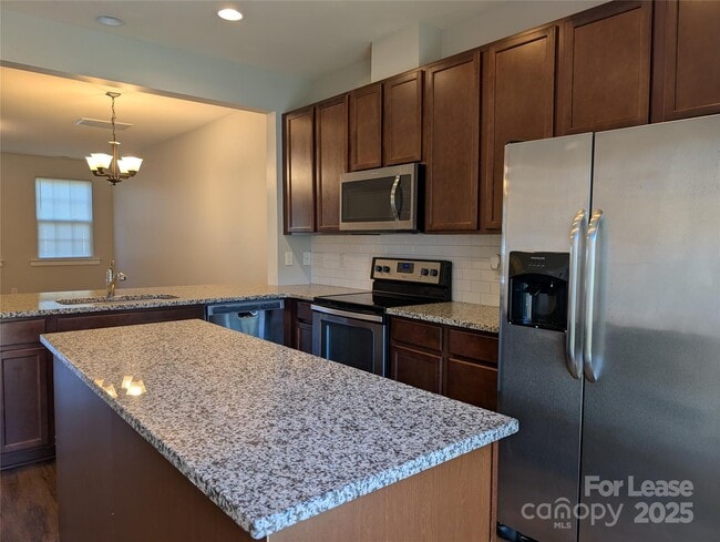 Building Photo - 2706 Tranquil Oak Pl