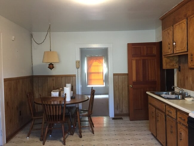 Building Photo - 2 Bedroom House Downtown Greenville
