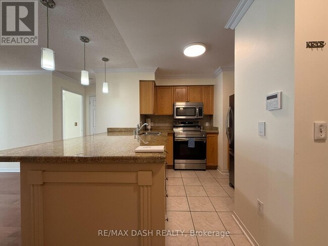 Building Photo - 17 Michael Power Pl