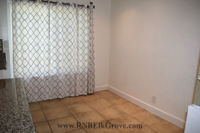 Foto del edificio - 6241 Riverside Blvd