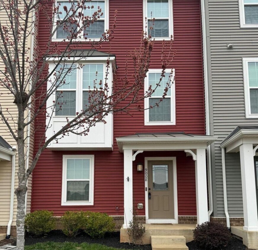 Primary Photo - Great Location for This Newer Townhome