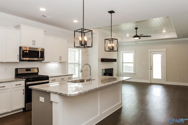 Building Photo - 6522 Oak Mdw Dr SE