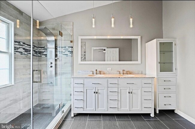 Building Photo - 6650 Dunwich Way