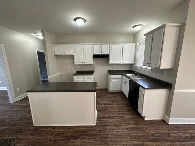 Building Photo - 7713 Antigua Dr