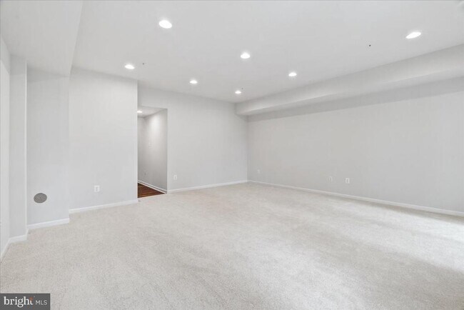 Foto del edificio - 309 Spring Bank Way