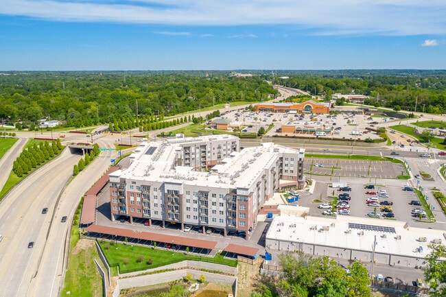 Building Photo - The Villages of Twin Oaks