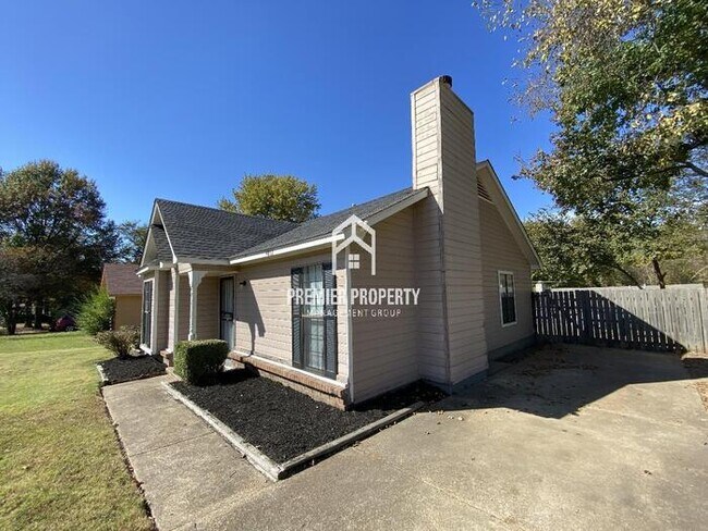 Foto del edificio - 4862 Summitridge Dr