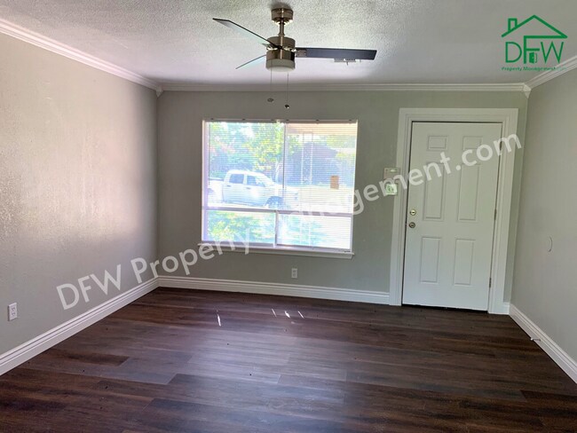 Foto del edificio - 2709 NW Hilltop Dr